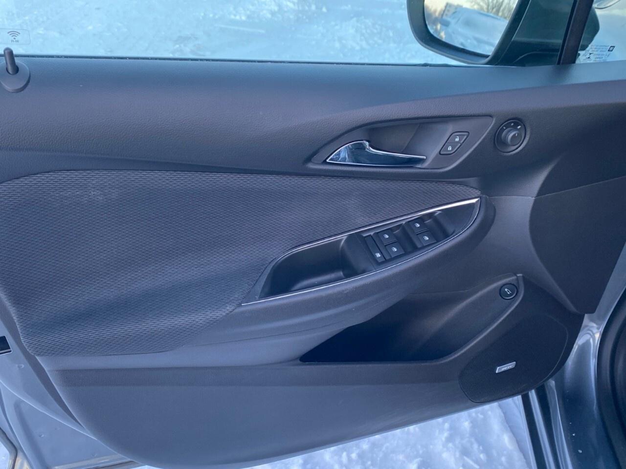 2018 Chevrolet Cruze Sedan LT (Automatic) Photo