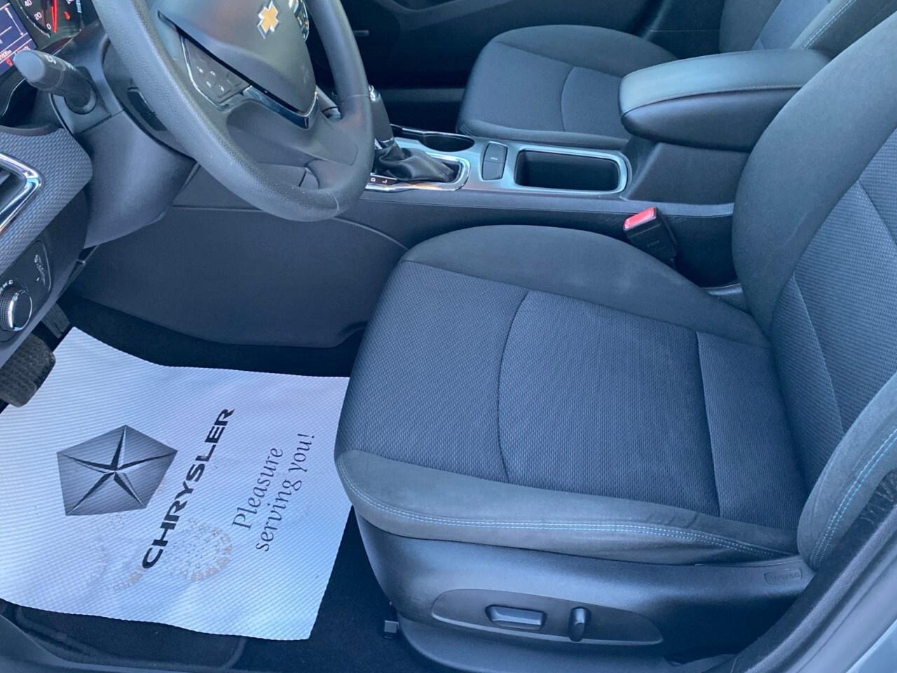 2018 Chevrolet Cruze Sedan LT (Automatic) Photo