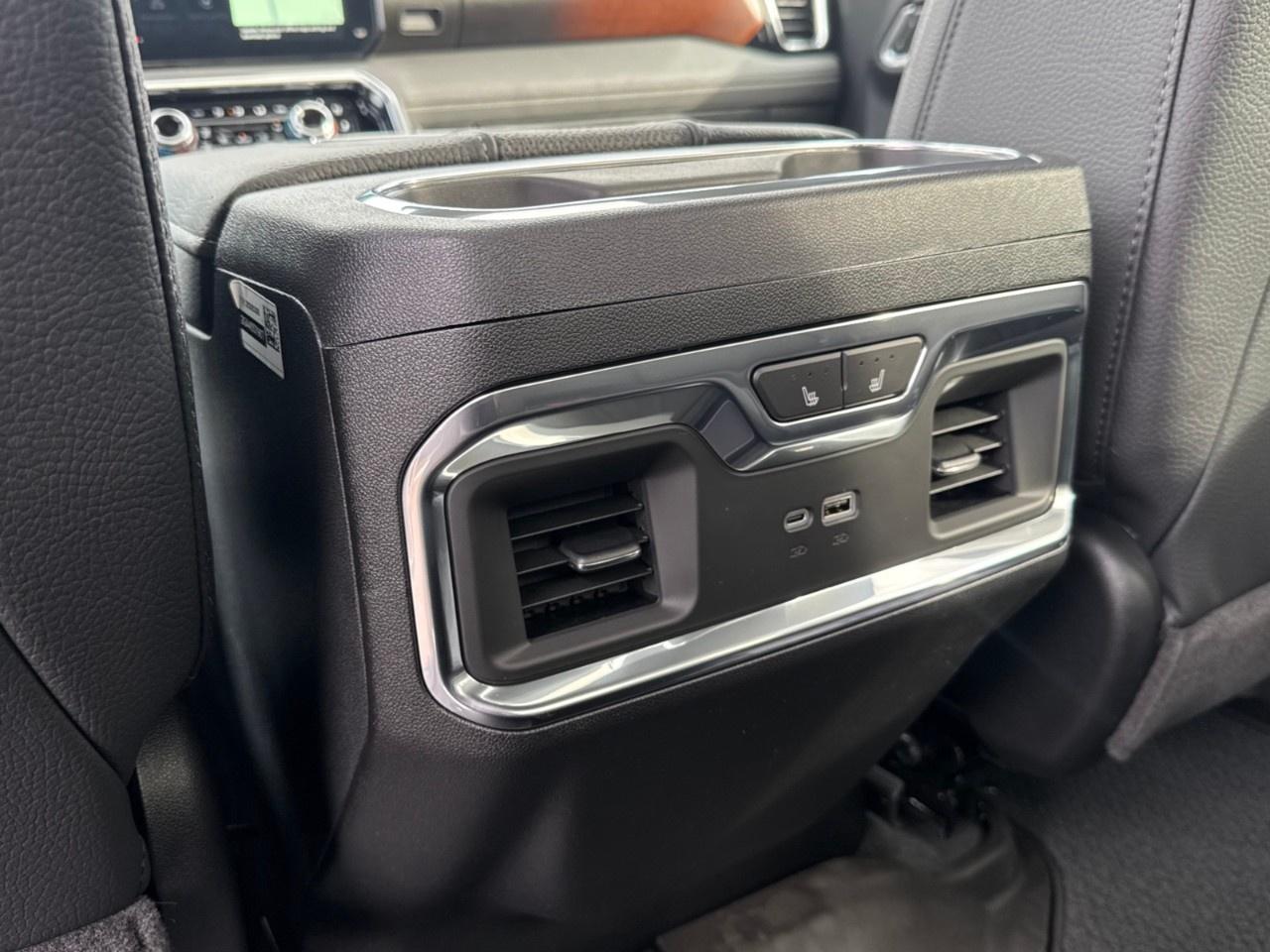 2026 GMC SIERRA 2500HD Crew Cab Standard Box 4-Wheel Drive Denali Photo