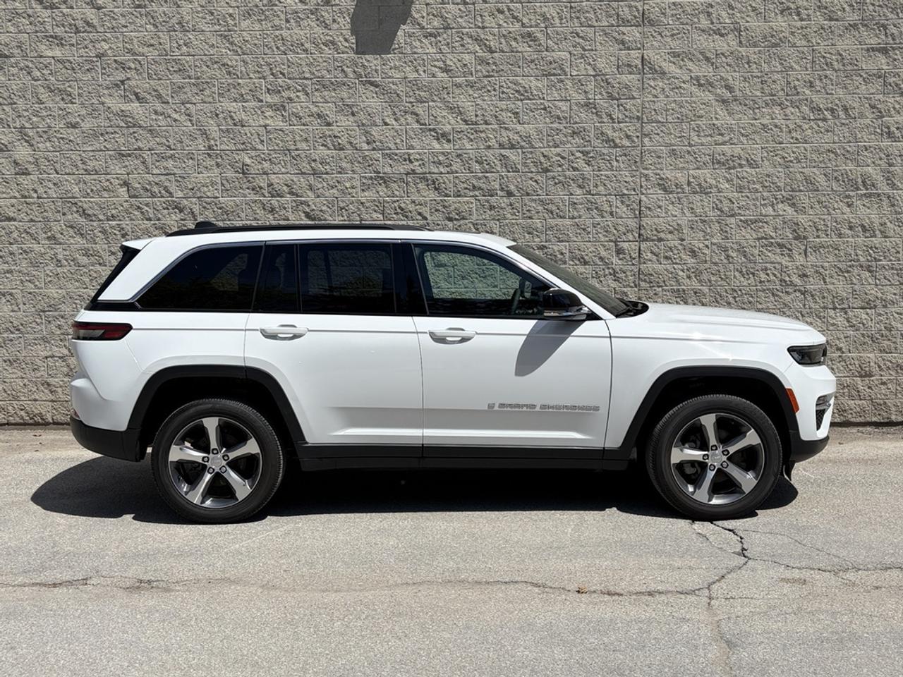 2025 Jeep Grand Cherokee Limited 4dr 4x4 Photo