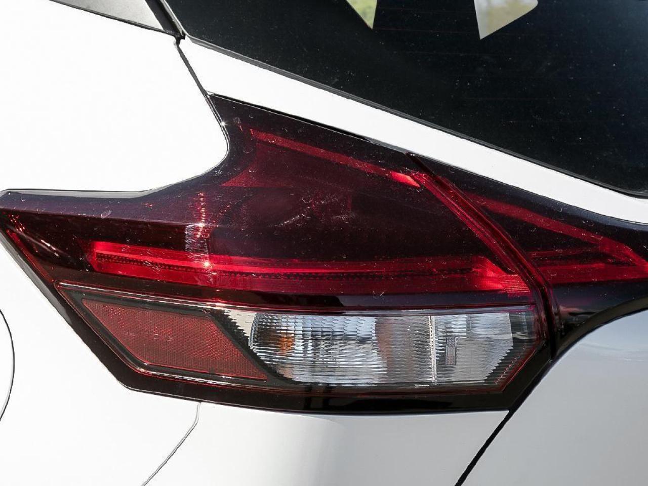 2025 Nissan Kicks Play SV 4dr Front-Wheel Drive Photo