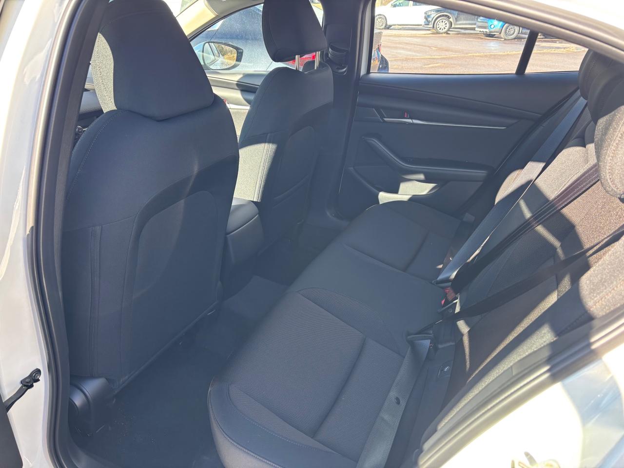 2025 Mazda 3 GS (A6) 4dr Front-Wheel Drive Sedan Photo4