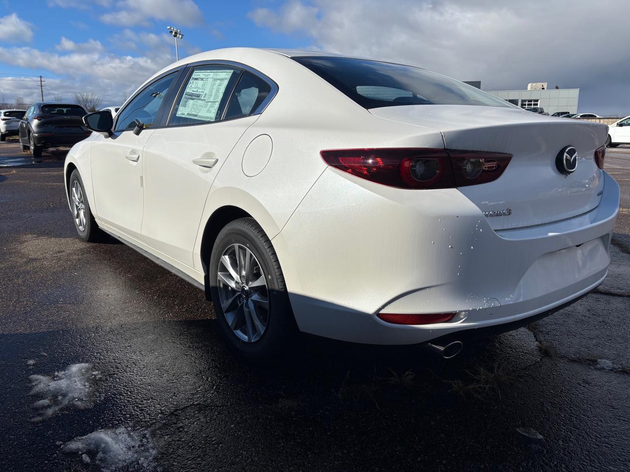 2025 Mazda 3 GS (A6) 4dr Front-Wheel Drive Sedan Photo3