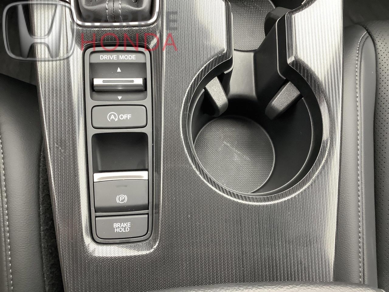 2024 Honda Civic Touring 4dr Sedan Photo