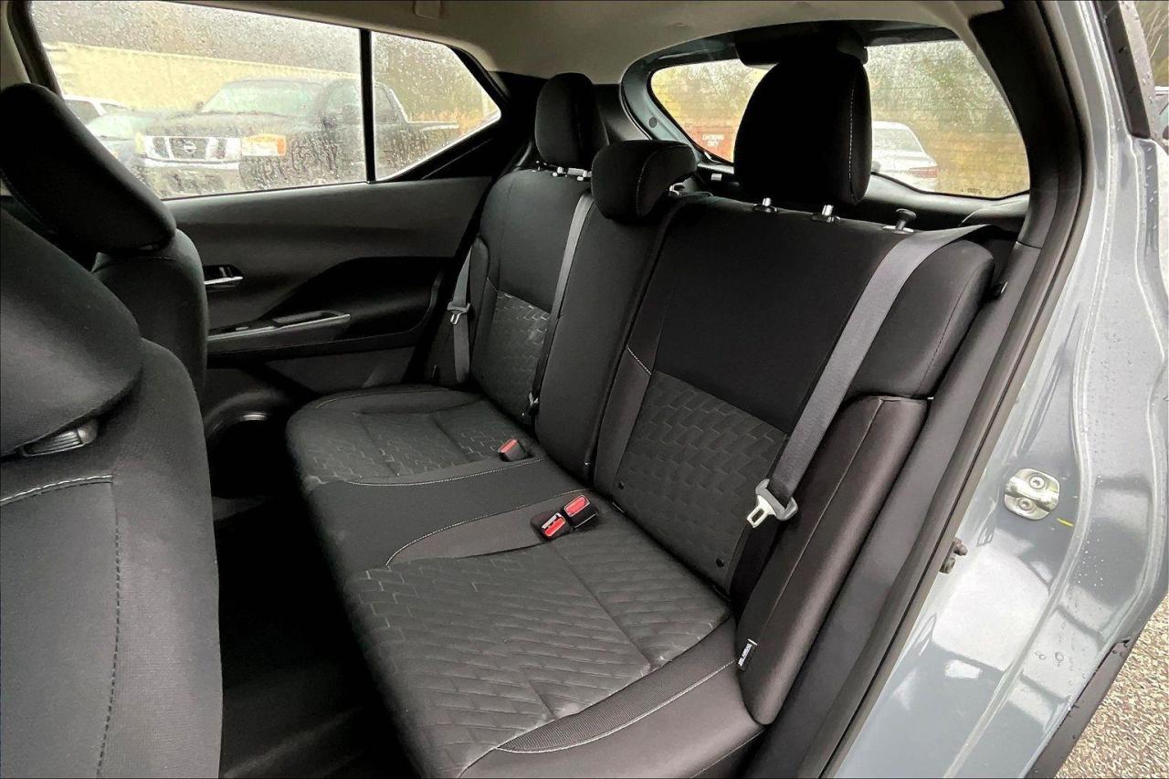 2025 Nissan Kicks Play SV 4dr Front-Wheel Drive Photo