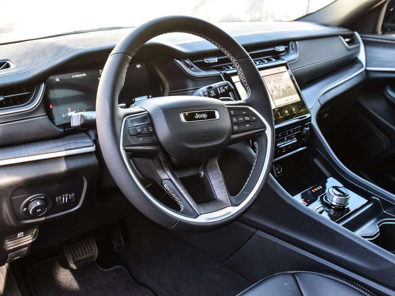 2025 Jeep Grand Cherokee Limited 4dr 4x4 Photo
