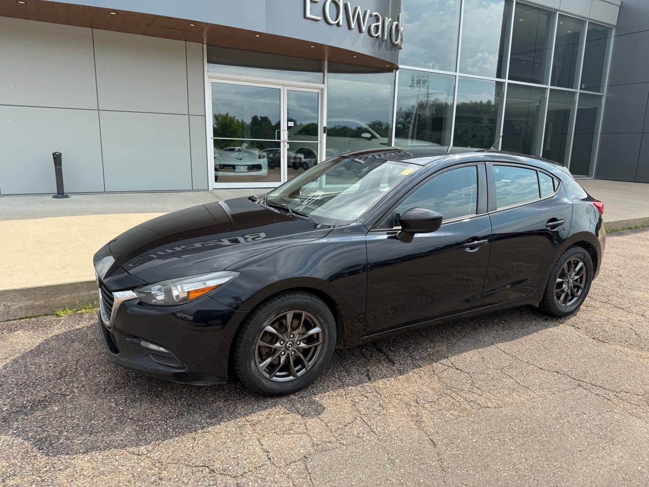 2017 Mazda 3 GX (M6) 4dr Sport Photo