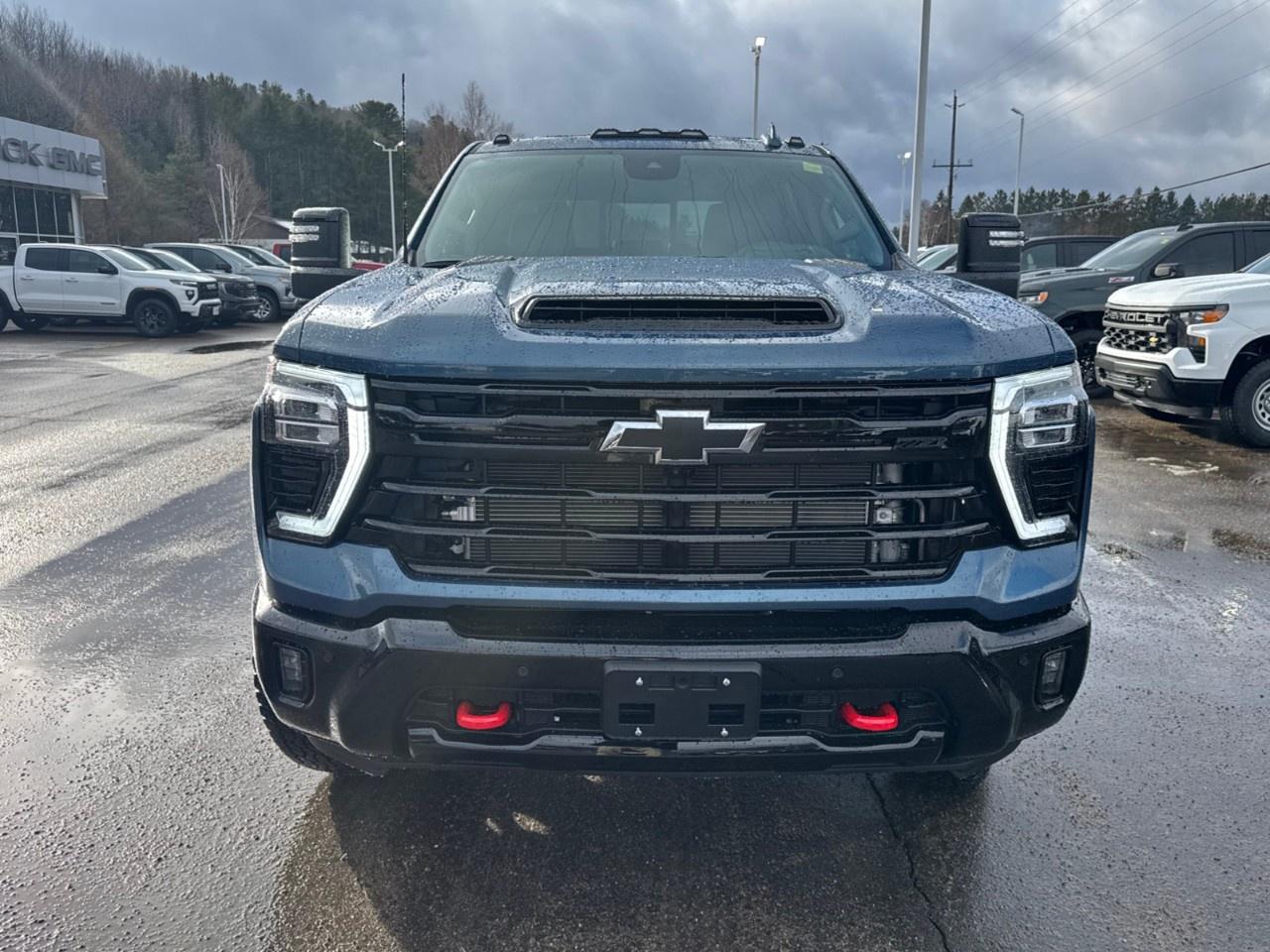 2026 Chevrolet SILVERADO 2500HD 4WD Crew Cab Standard Box LTZ Photo