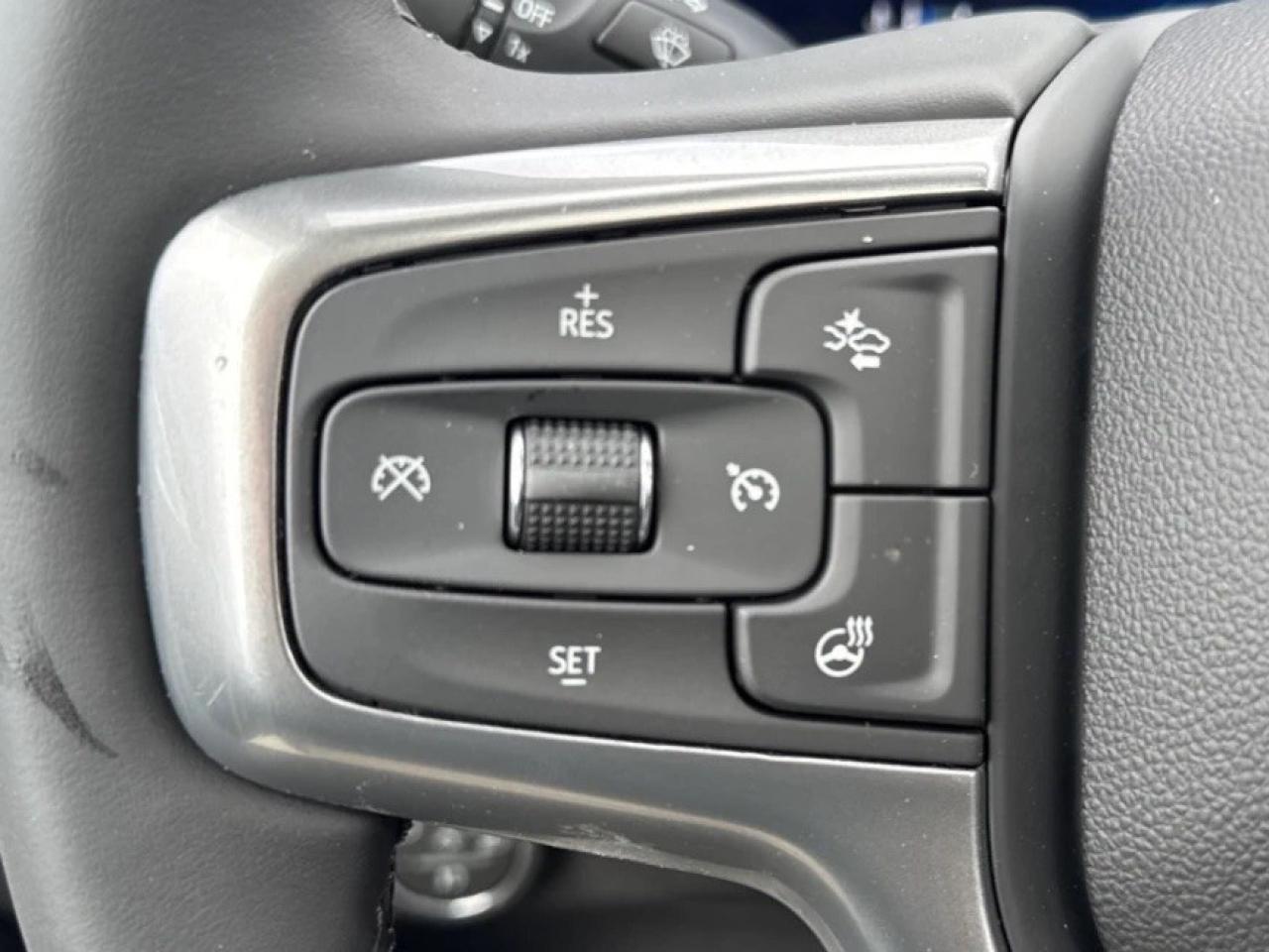 2026 Chevrolet SILVERADO 2500HD 4WD Crew Cab Standard Box LTZ Photo