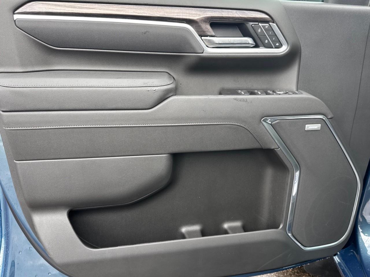 2026 Chevrolet SILVERADO 2500HD 4WD Crew Cab Standard Box LTZ Photo