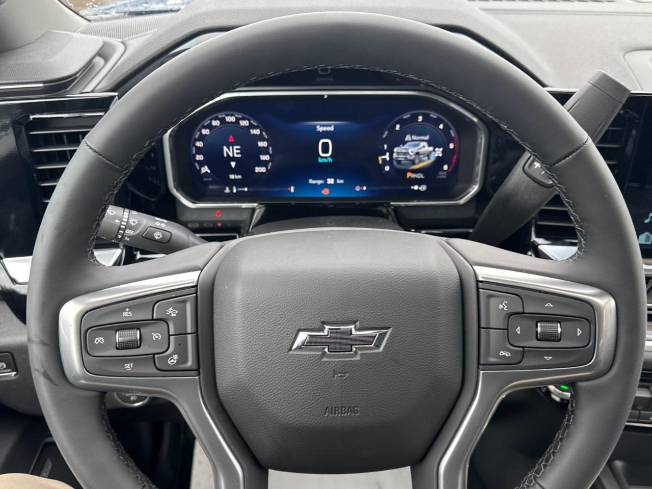 2026 Chevrolet SILVERADO 2500HD 4WD Crew Cab Standard Box LTZ Photo