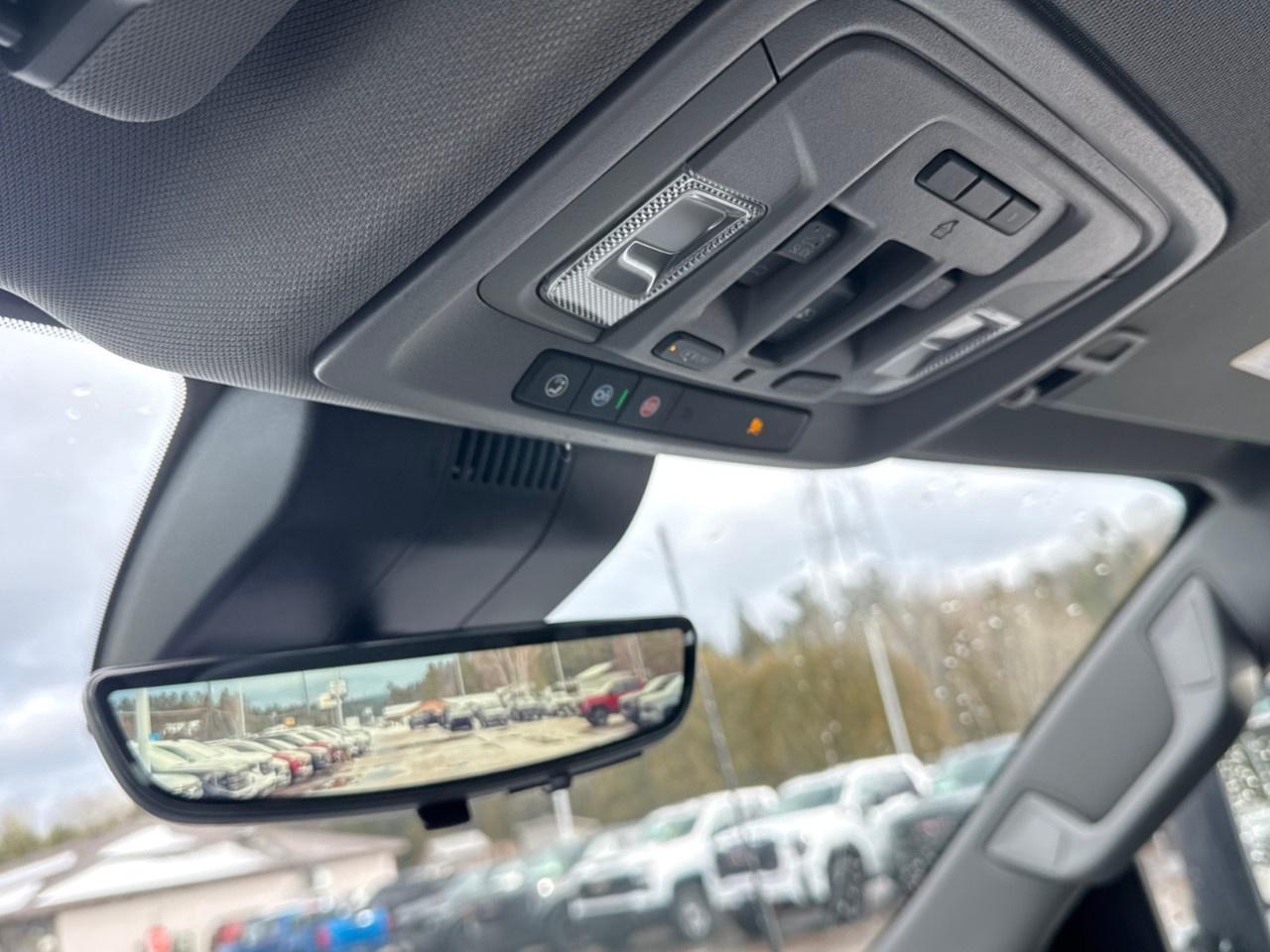 2026 Chevrolet SILVERADO 2500HD 4WD Crew Cab Standard Box LTZ Photo