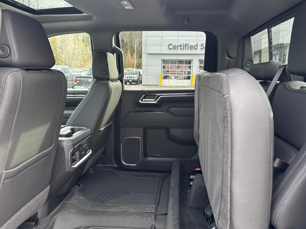 2026 Chevrolet SILVERADO 2500HD 4WD Crew Cab Standard Box LTZ Photo