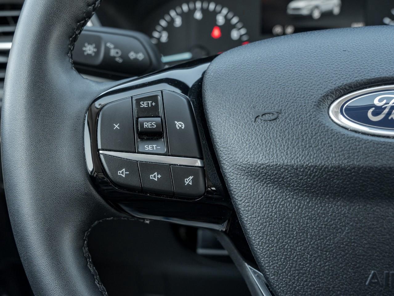 2022 Ford Escape SE 4dr Front-wheel Drive Photo