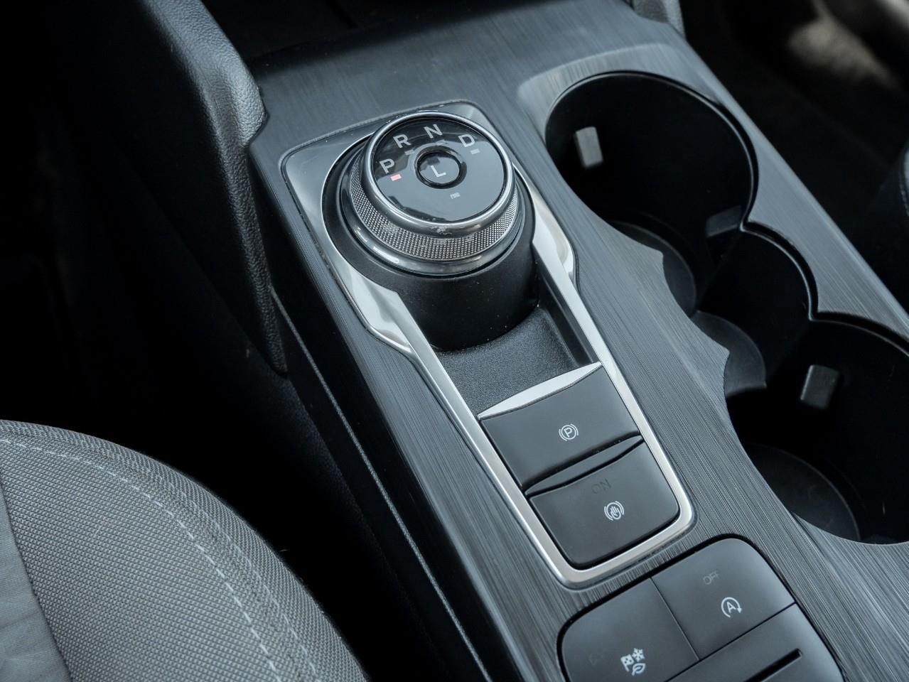 2022 Ford Escape SE 4dr Front-wheel Drive Photo