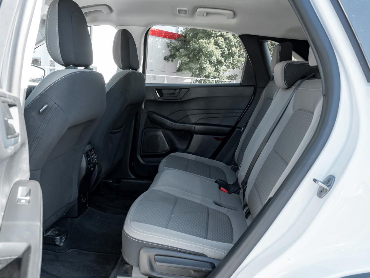 2022 Ford Escape SE 4dr Front-wheel Drive Photo