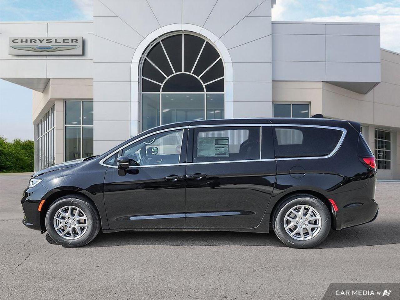2026 Chrysler Pacifica Select Front-Wheel Drive Passenger Van Photo