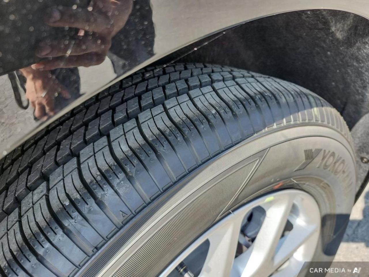 2026 Chrysler Pacifica Select Front-Wheel Drive Passenger Van Photo