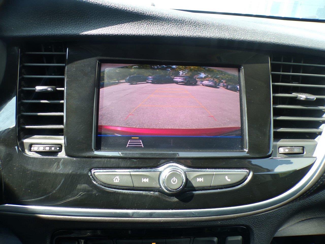 2022 Buick Encore Preferred Front-Wheel Drive Photo