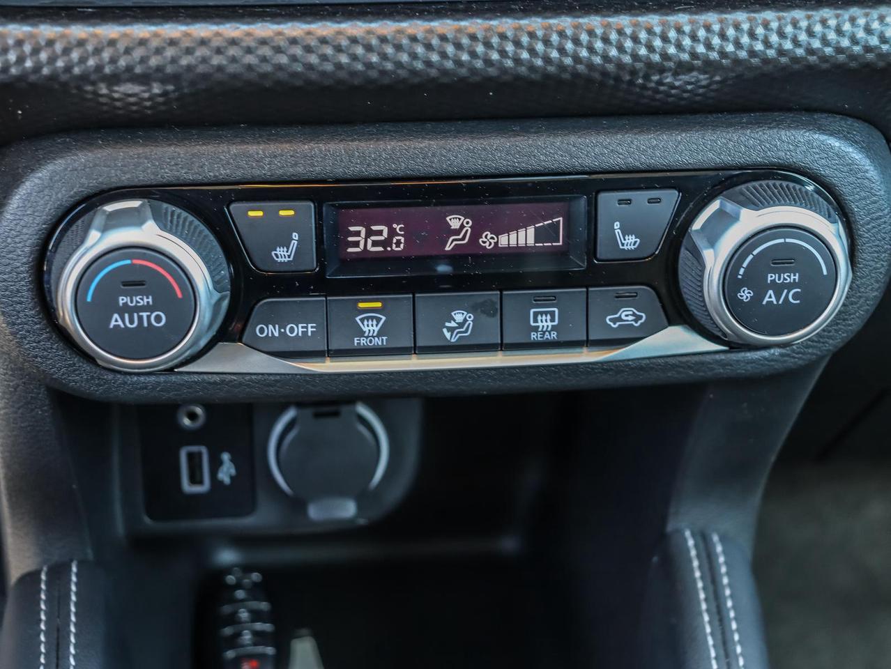 2020 Nissan Kicks SV (CVT) 4dr Front-Wheel Drive Photo