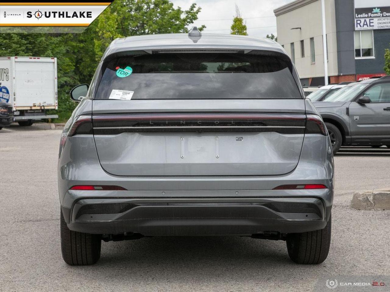 2025 Lincoln Nautilus Premiere 4dr All-Wheel Drive Photo4