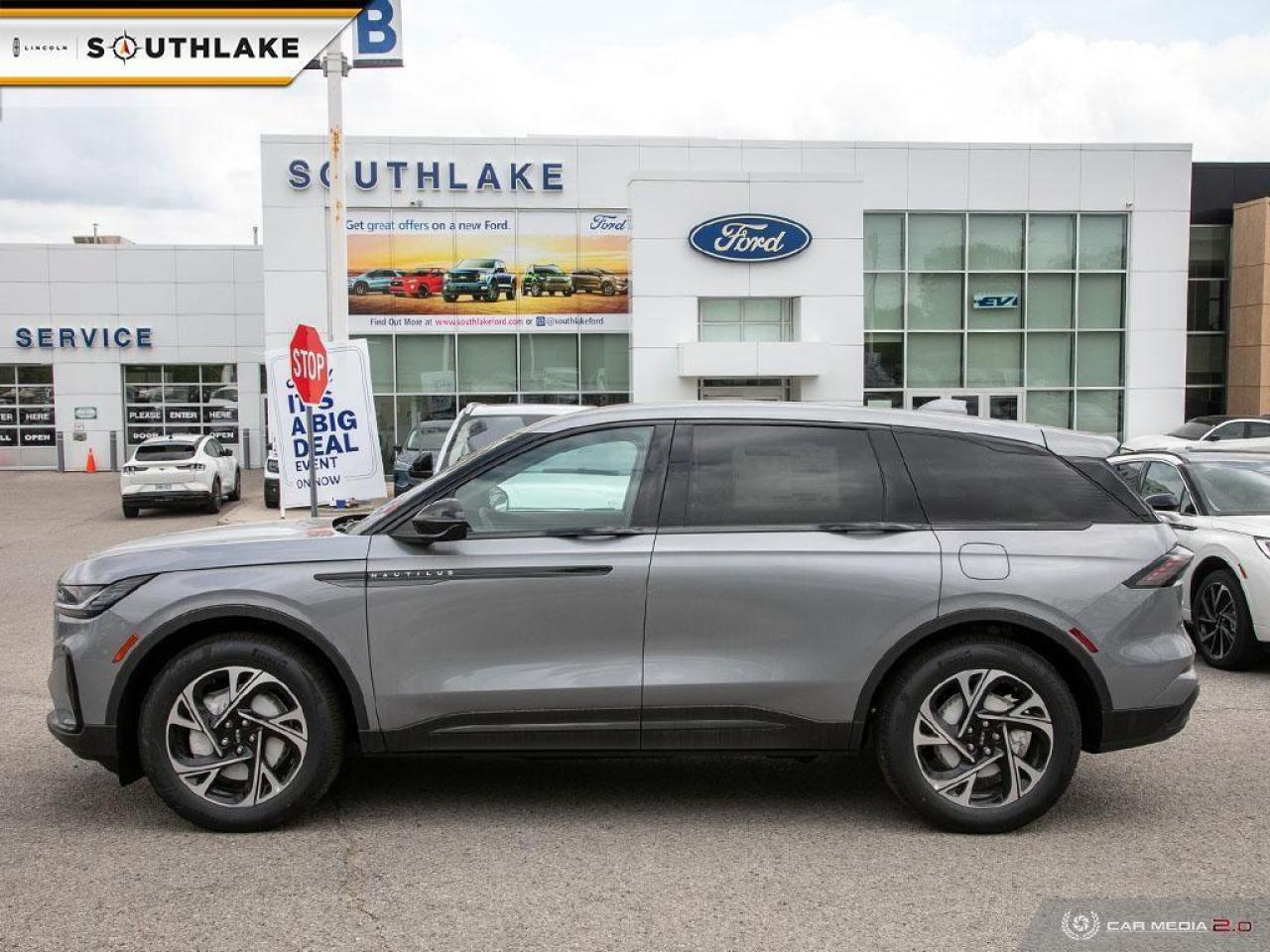 2025 Lincoln Nautilus Premiere 4dr All-Wheel Drive Photo2