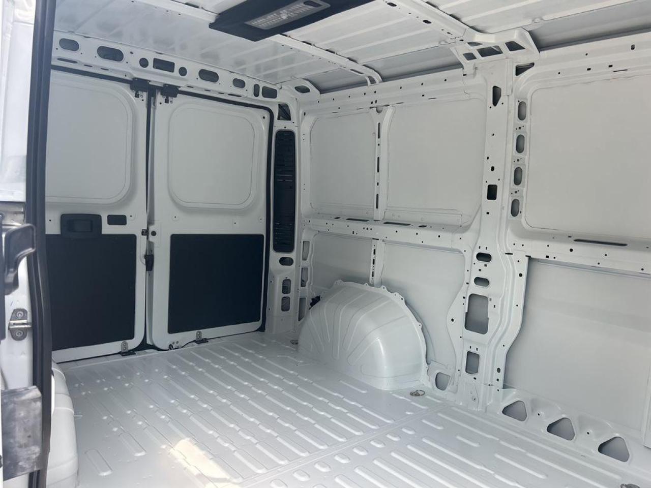 2025 RAM ProMaster 1500 Low Roof Cargo Van 136 in. WB Photo