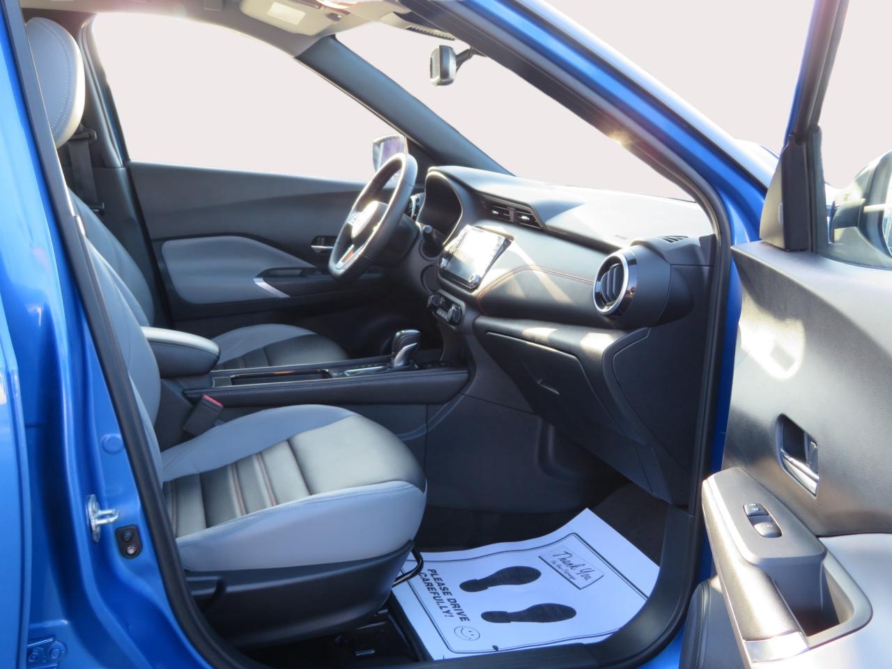 2021 Nissan Kicks SR FWD Photo