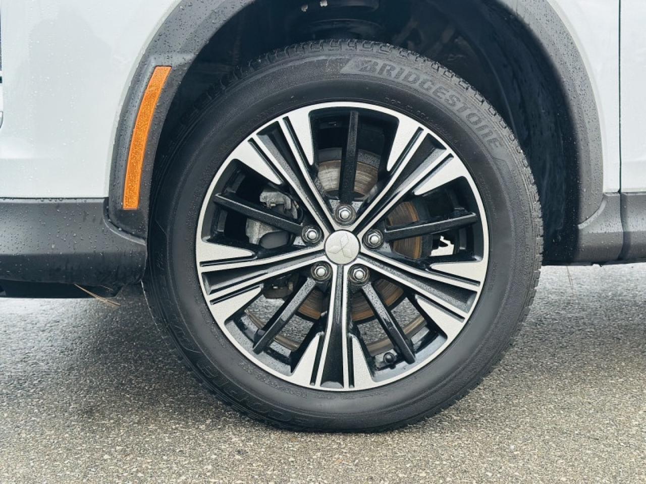 2022 Mitsubishi Eclipse Cross ES Photo