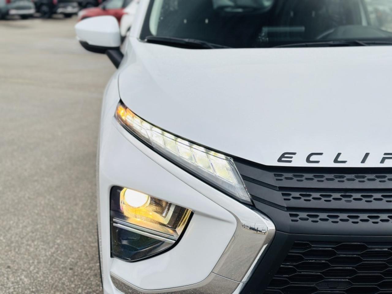 2022 Mitsubishi Eclipse Cross ES Photo