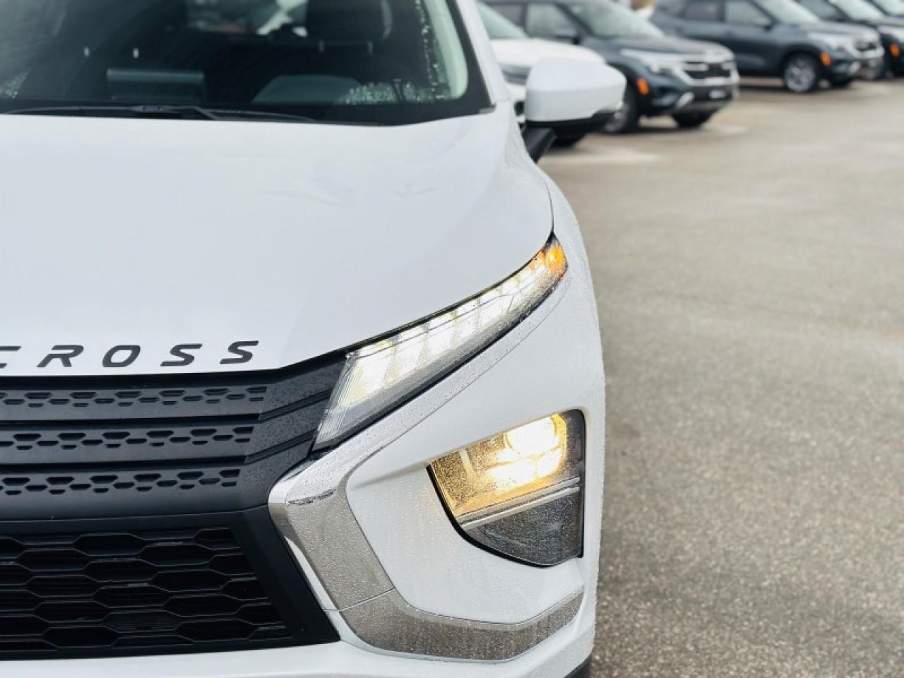 2022 Mitsubishi Eclipse Cross ES Photo