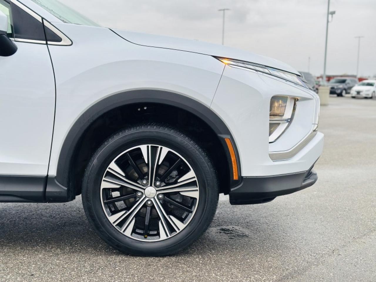 2022 Mitsubishi Eclipse Cross ES Photo