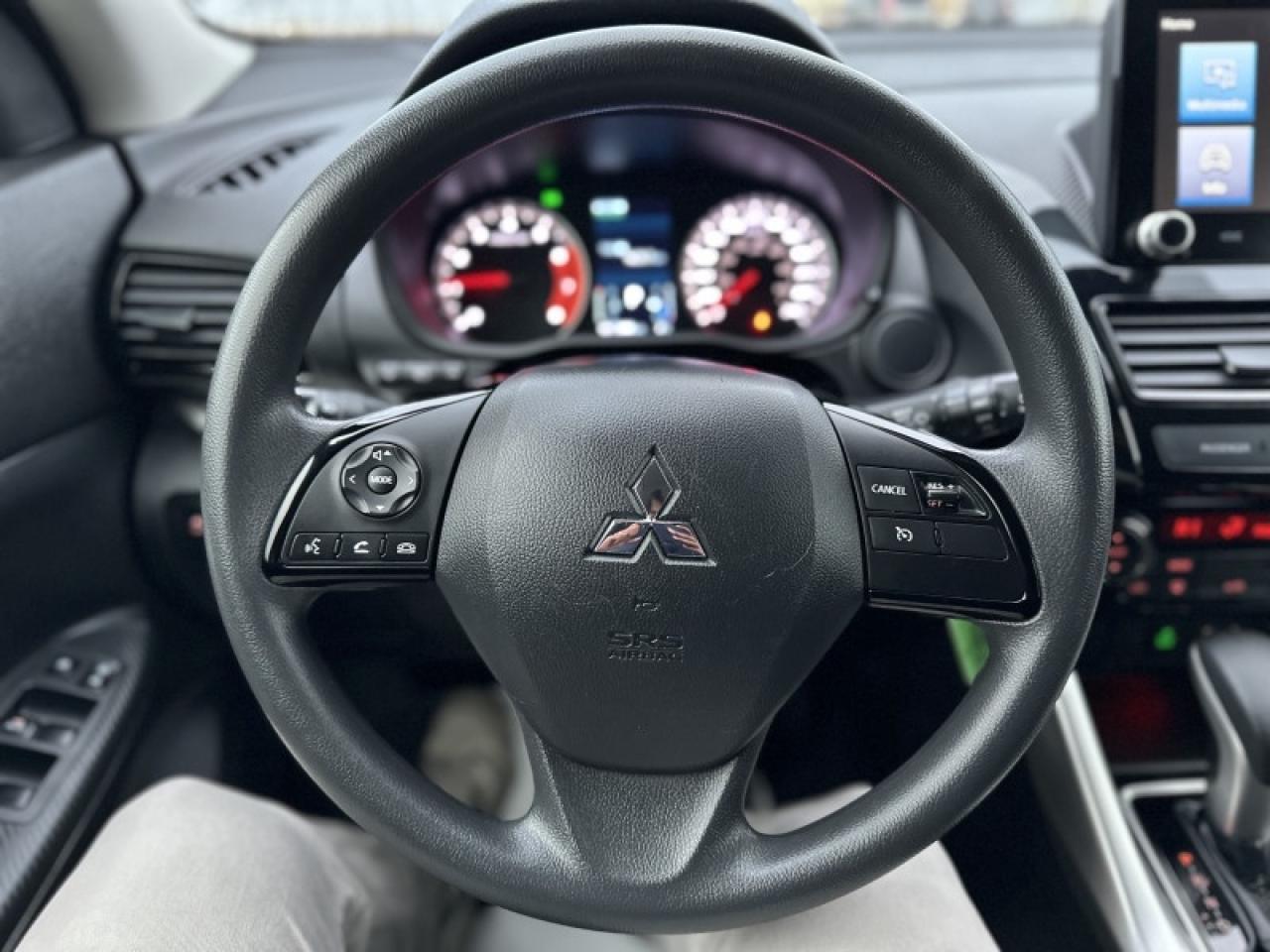 2022 Mitsubishi Eclipse Cross ES Photo