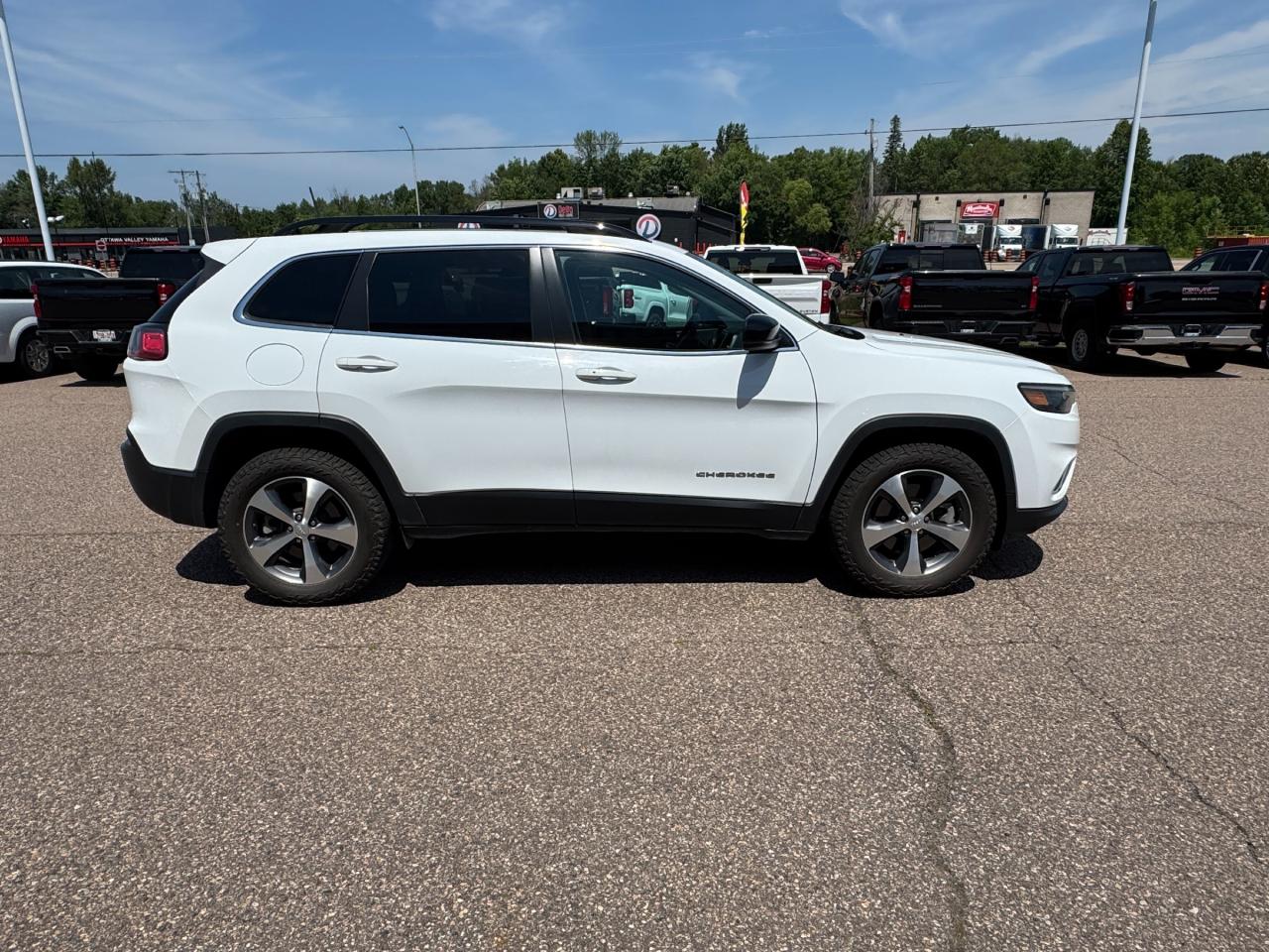2022 Jeep Cherokee Limited 4dr 4x4 Photo