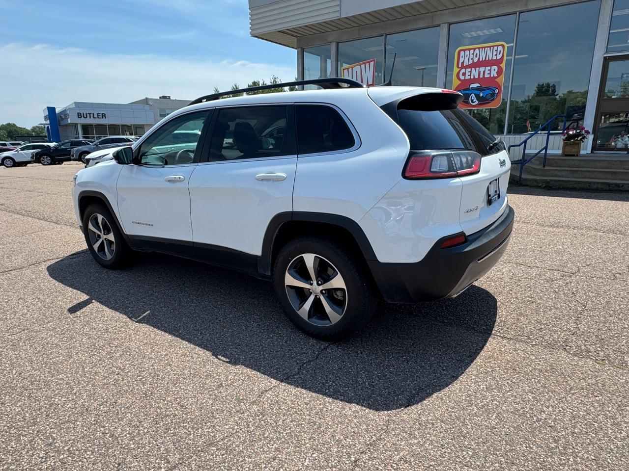 2022 Jeep Cherokee Limited 4dr 4x4 Photo3