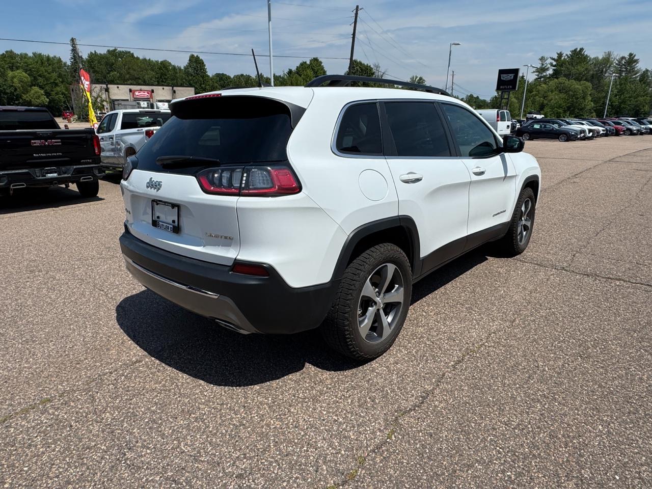2022 Jeep Cherokee Limited 4dr 4x4 Photo