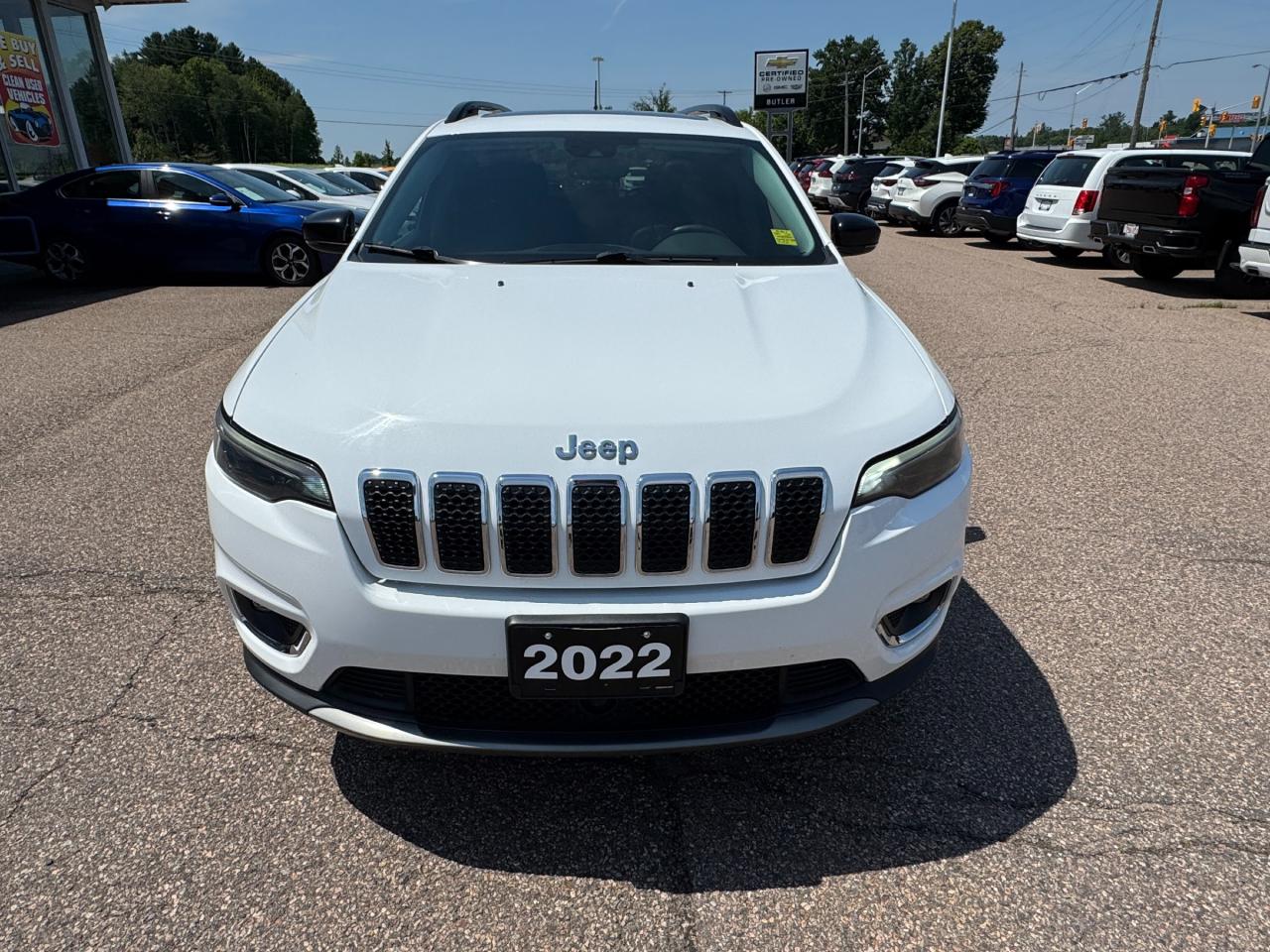 2022 Jeep Cherokee Limited 4dr 4x4 Photo