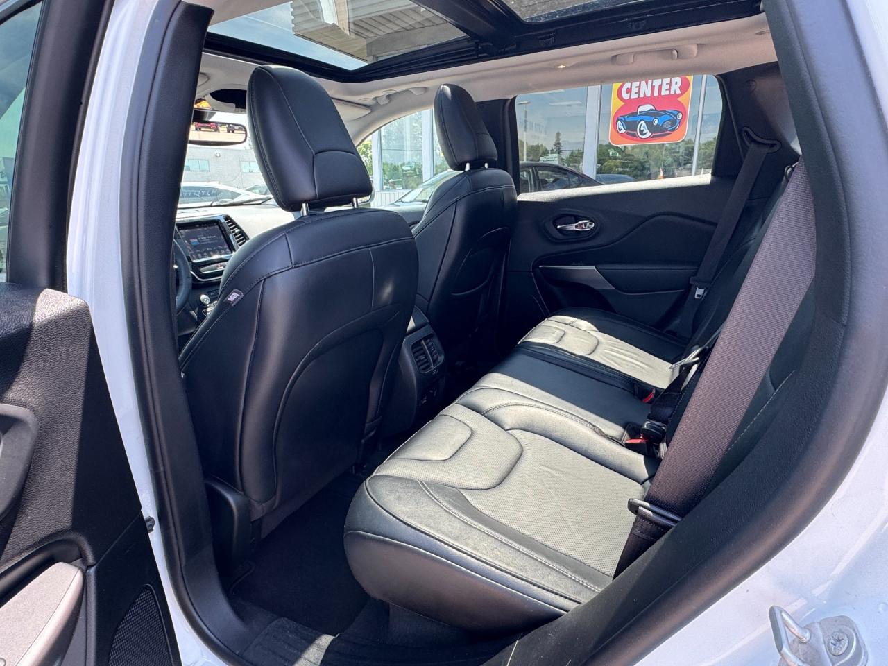 2022 Jeep Cherokee Limited 4dr 4x4 Photo