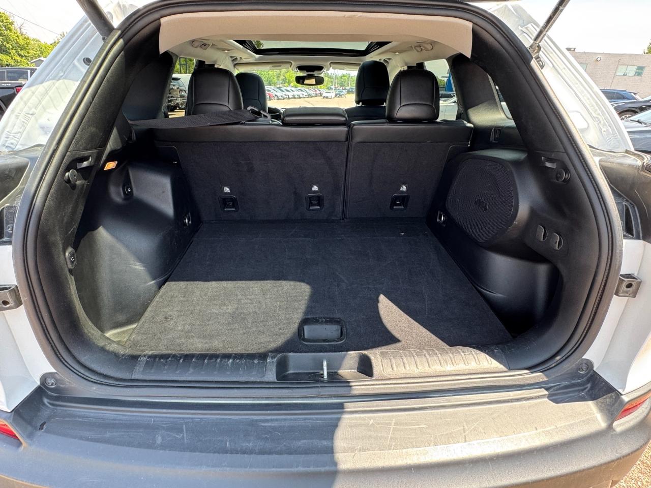 2022 Jeep Cherokee Limited 4dr 4x4 Photo