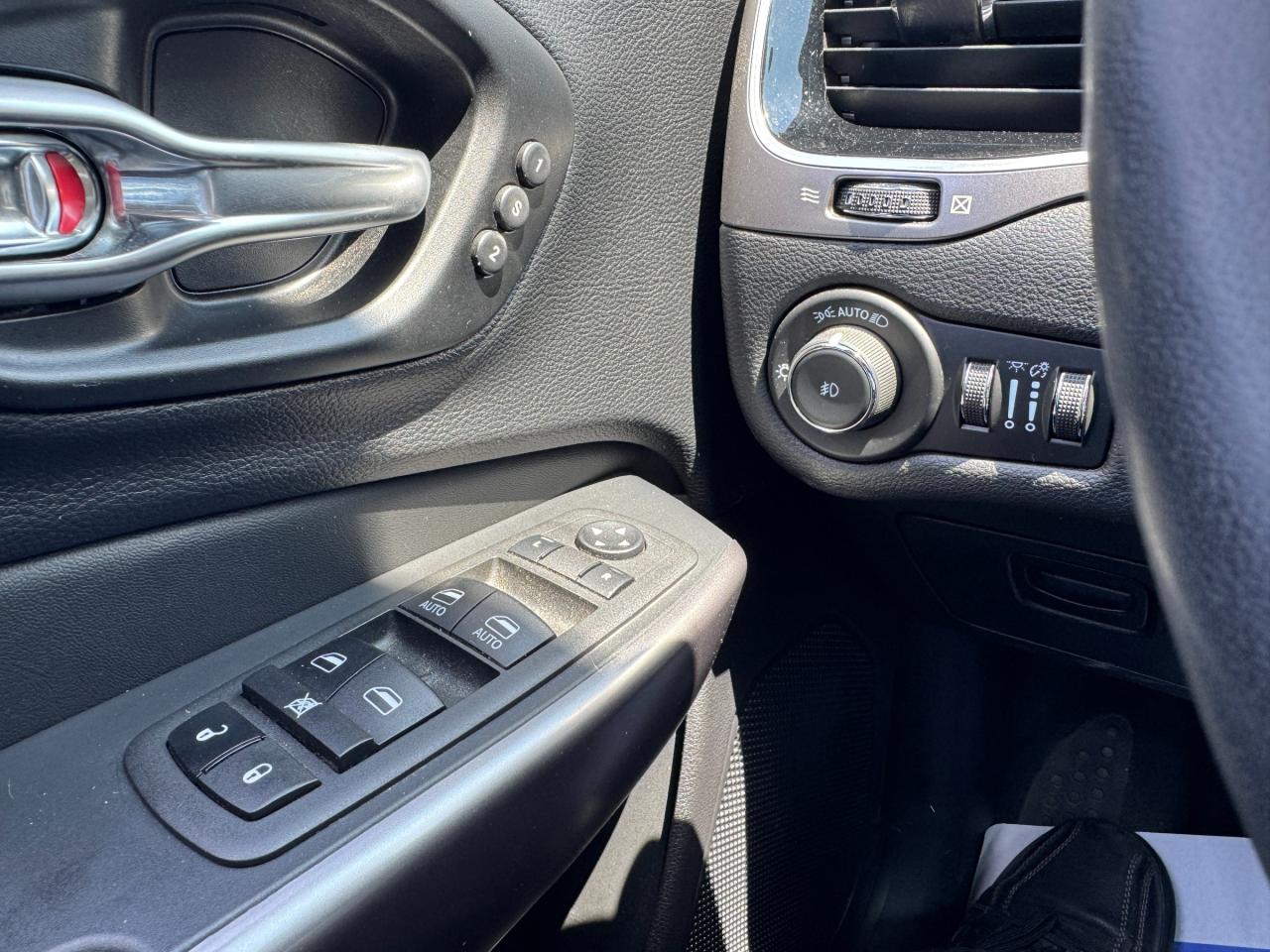 2022 Jeep Cherokee Limited 4dr 4x4 Photo