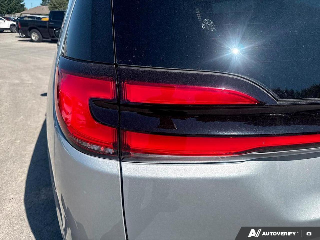 2026 Chrysler Pacifica Select Front-Wheel Drive Passenger Van Photo