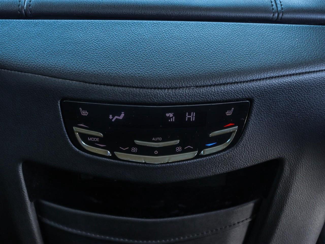 2019 Cadillac Escalade Premium Luxury 4x4 Photo