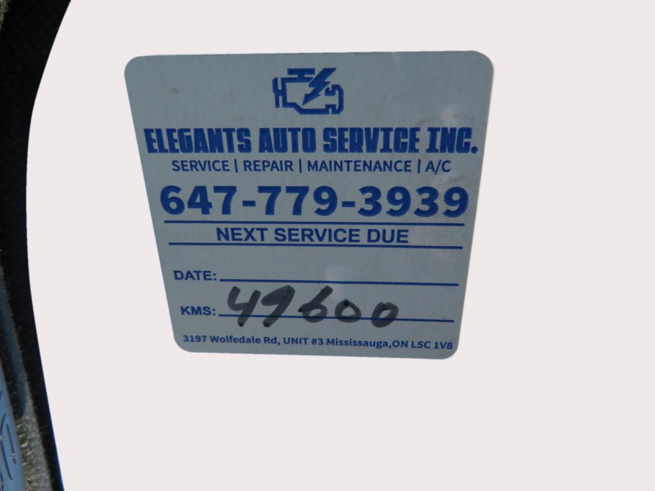 2020 Volvo XC40 T5 AWD R-Design Photo