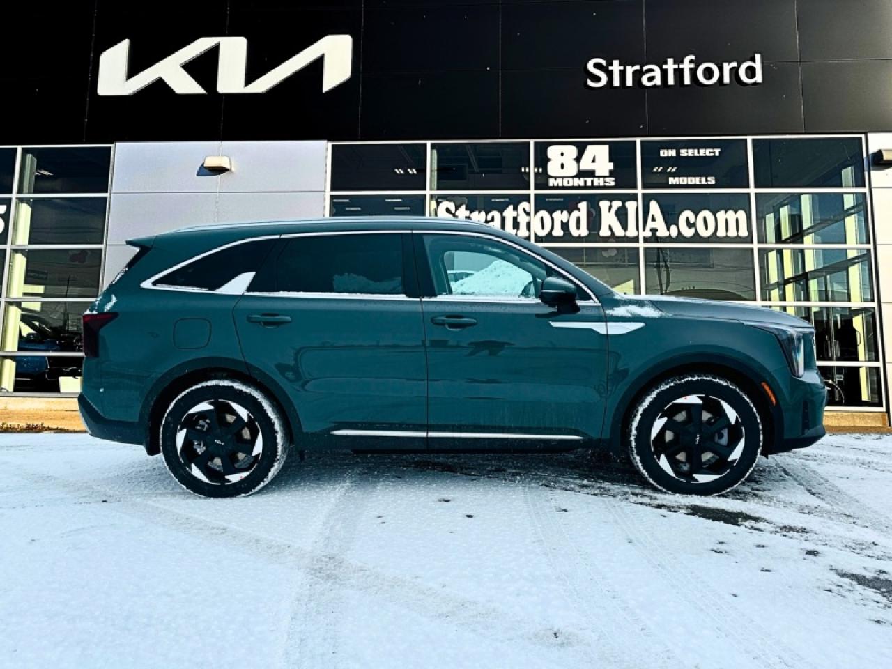 2026 Kia Sorento Plug-In Hybrid EX Photo3