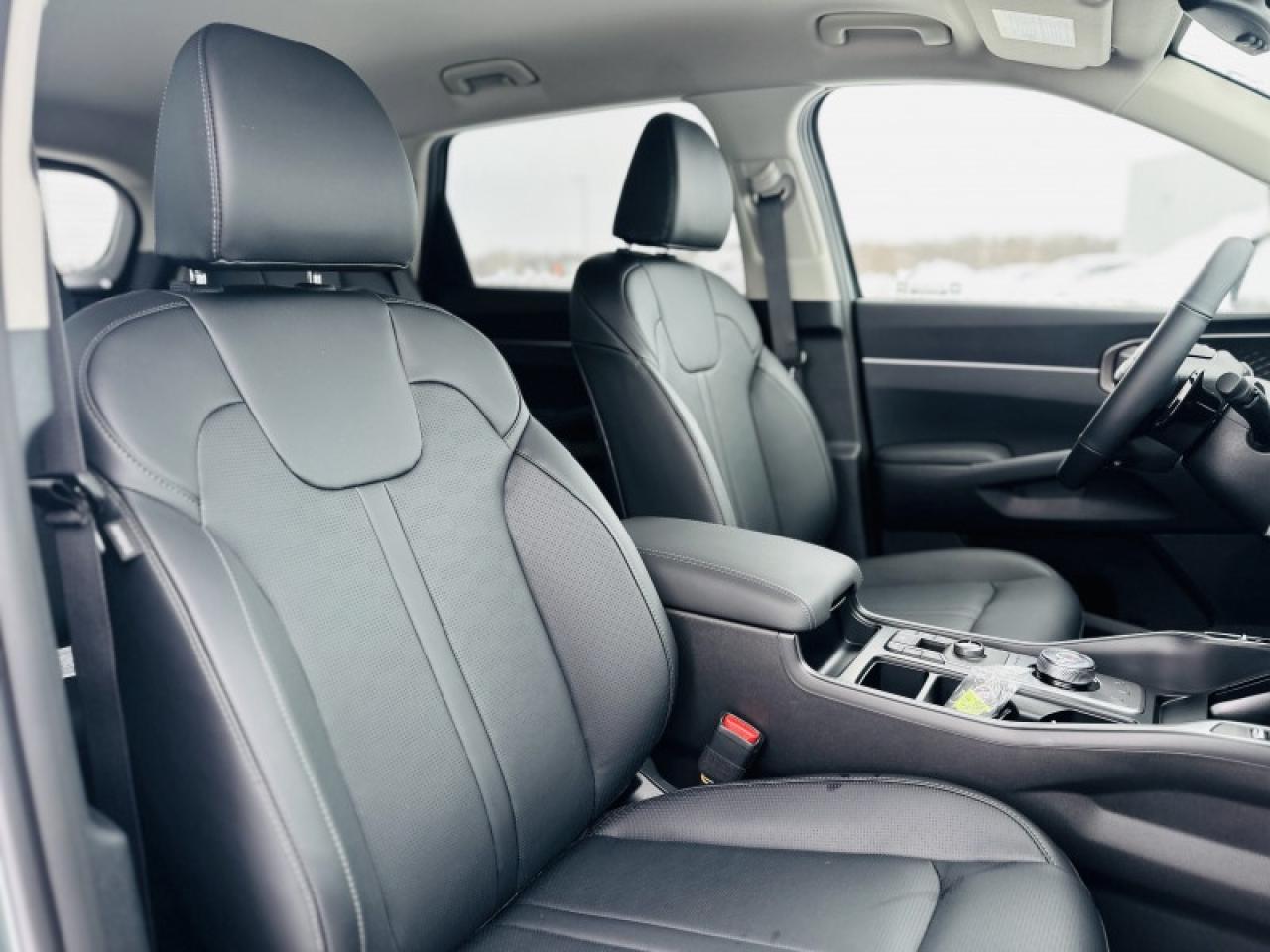 2026 Kia Sorento Plug-In Hybrid EX Photo