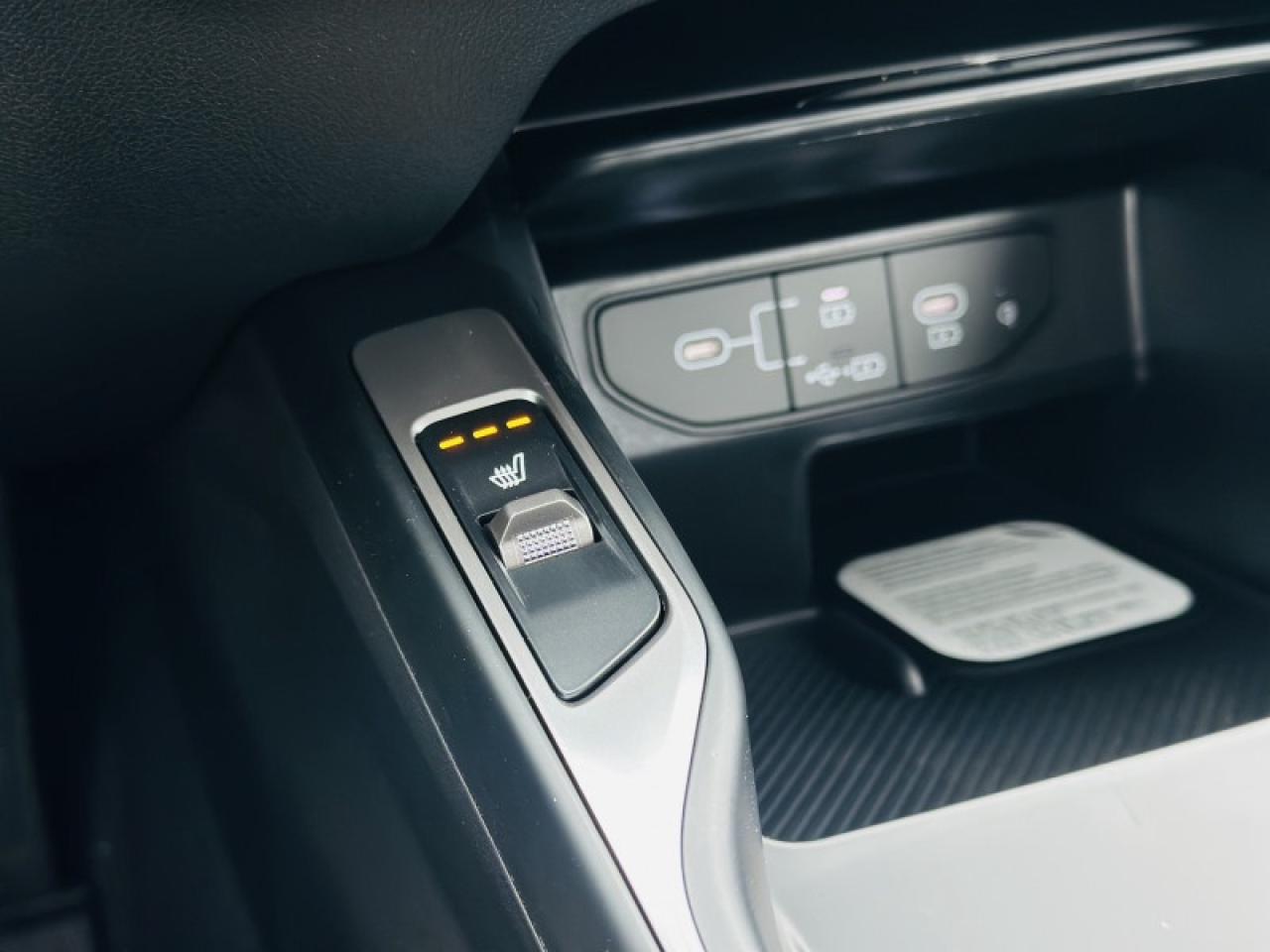 2026 Kia Sorento Plug-In Hybrid EX Photo