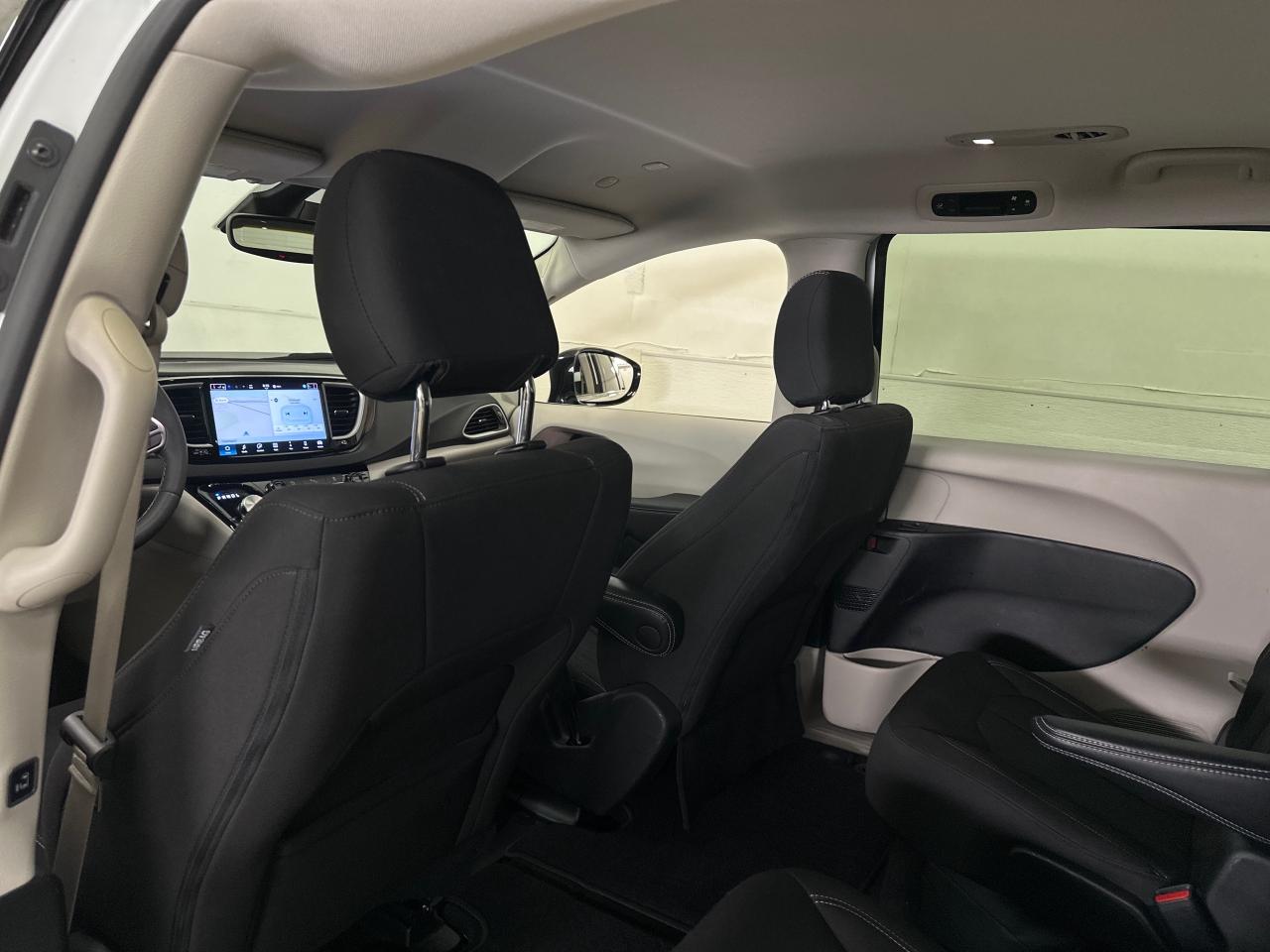 2024 Chrysler Grand Caravan SXT Front-Wheel Drive Passenger Van Photo