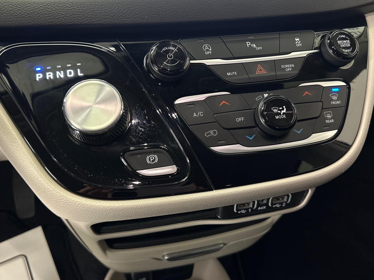 2024 Chrysler Grand Caravan SXT Front-Wheel Drive Passenger Van Photo