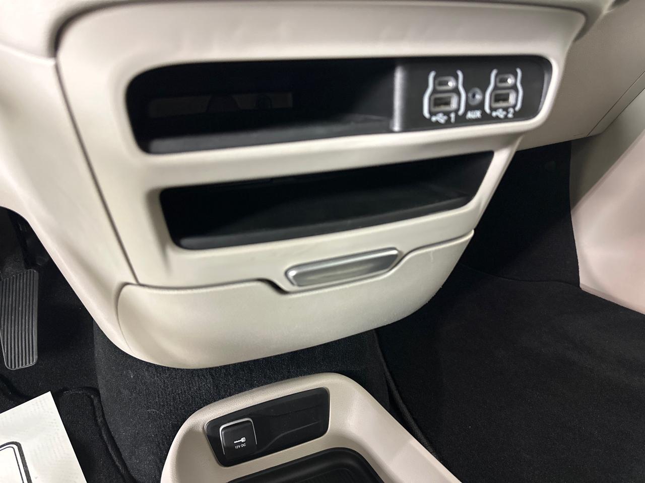 2024 Chrysler Grand Caravan SXT Front-Wheel Drive Passenger Van Photo