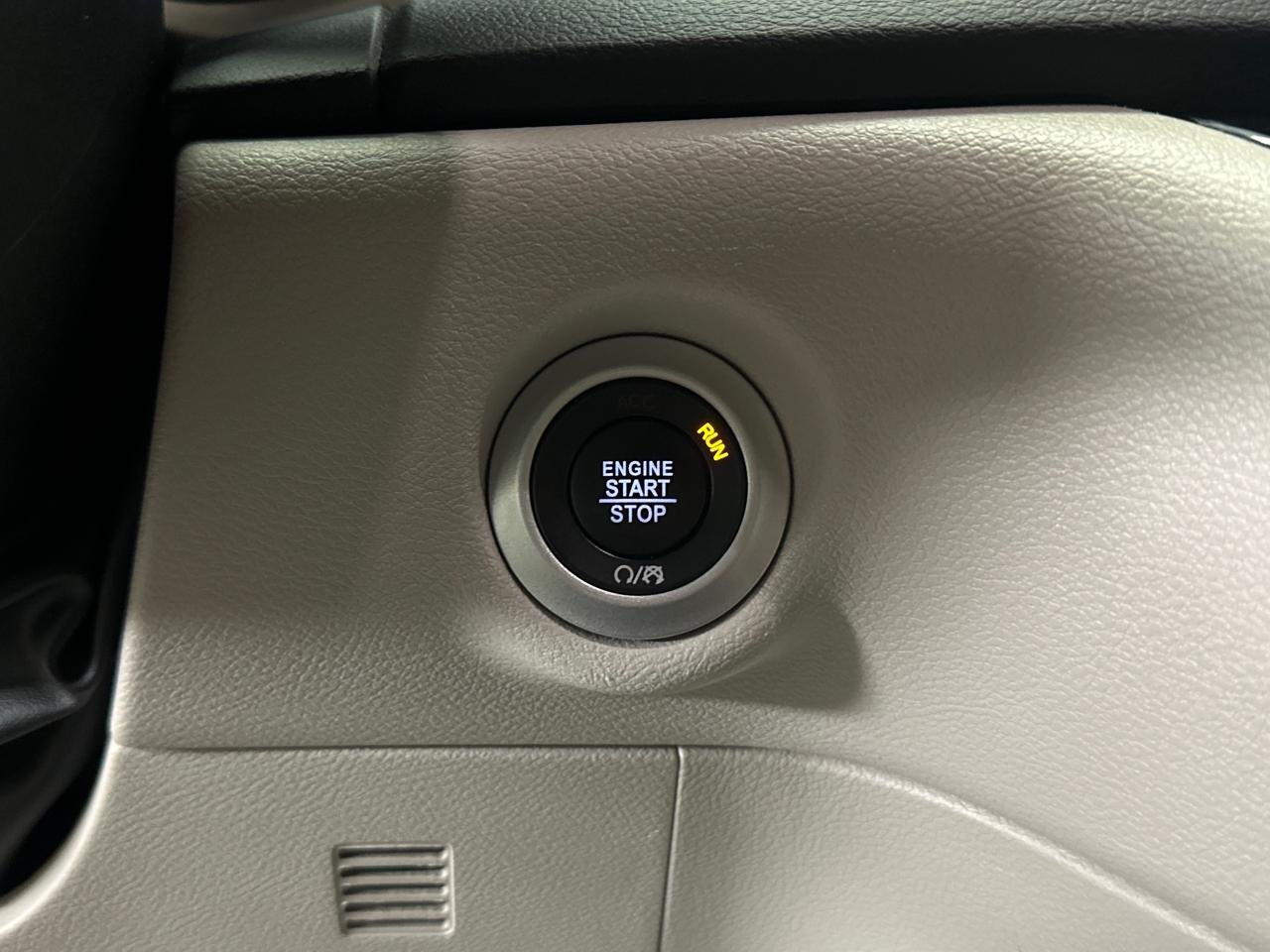 2024 Chrysler Grand Caravan SXT Front-Wheel Drive Passenger Van Photo